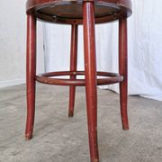 Tabouret de pub irlandais vintage : assise en cuir vert, bois courbé, style Thonet