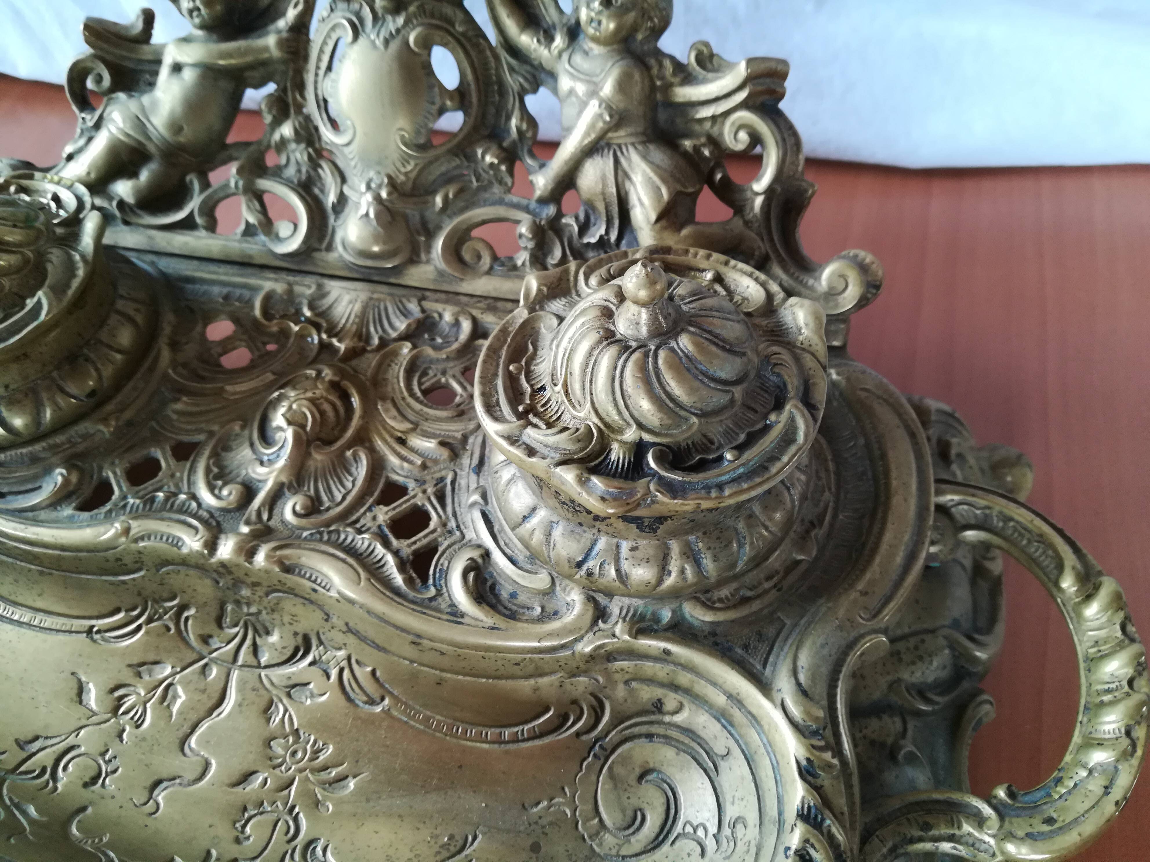 Double inkwells in Bronze 19th Century