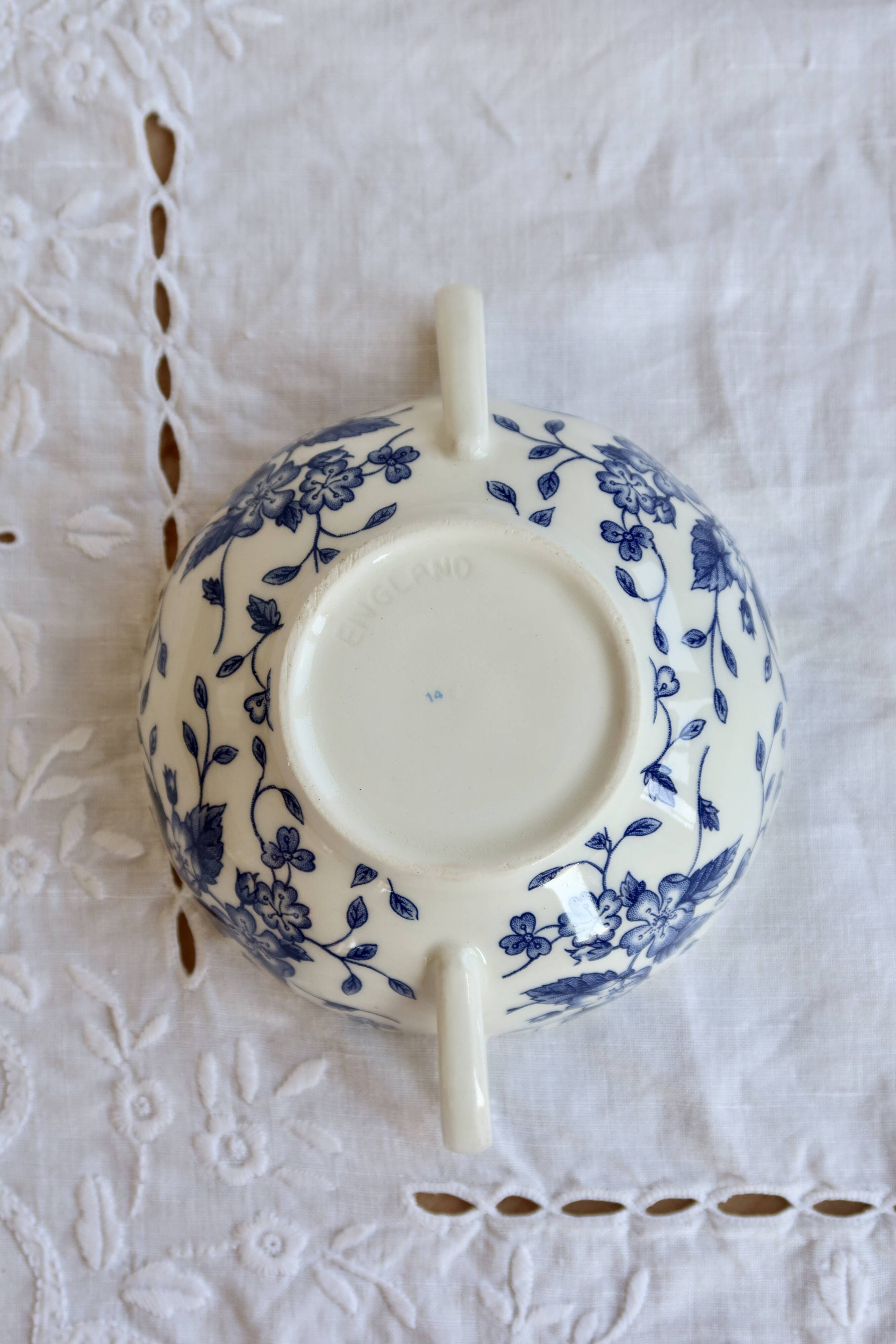 Vintage cup with double handles – Royal Tudor “Bouquet” blue