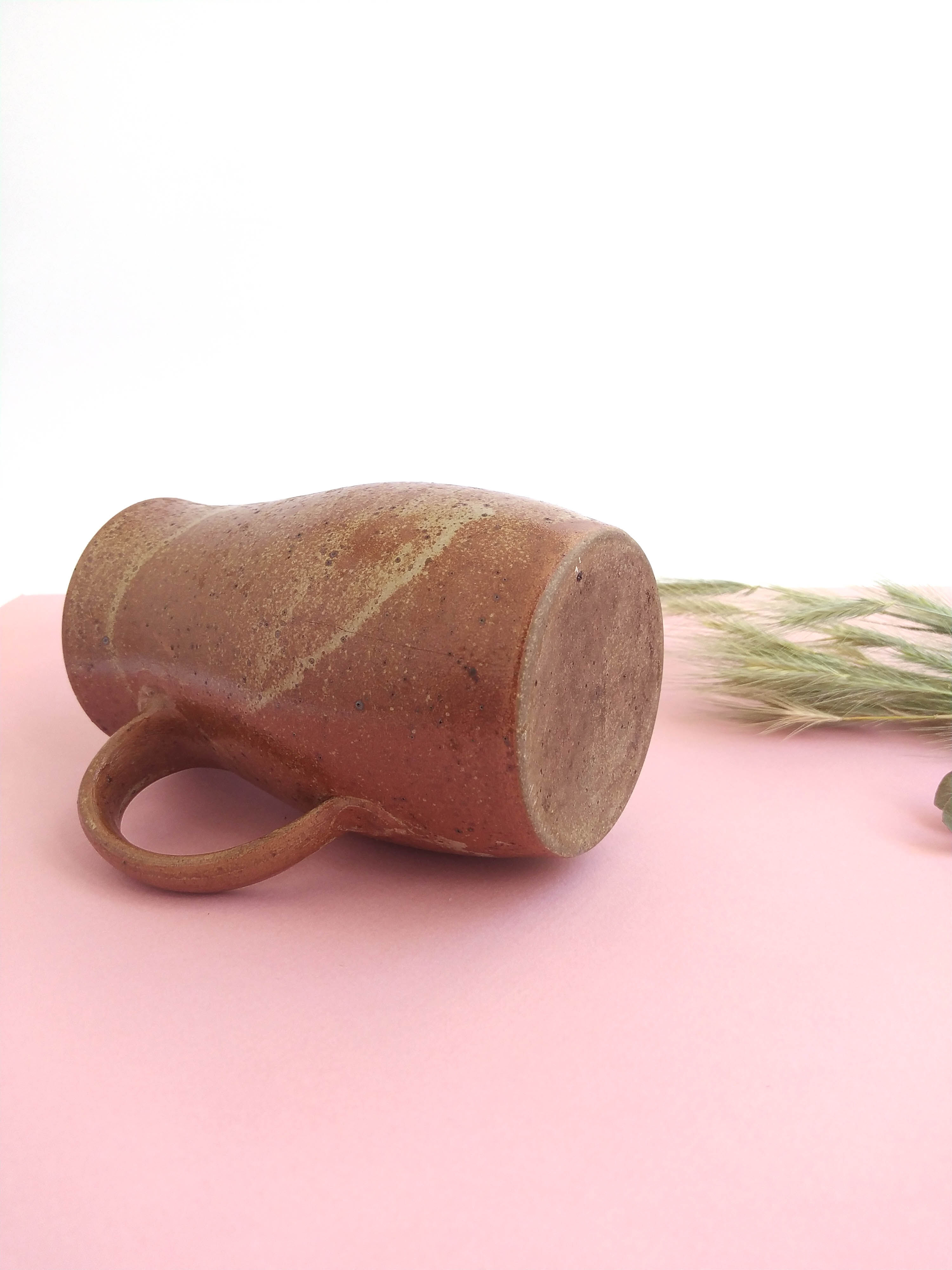Pitcher/carafe in vintage sandstone