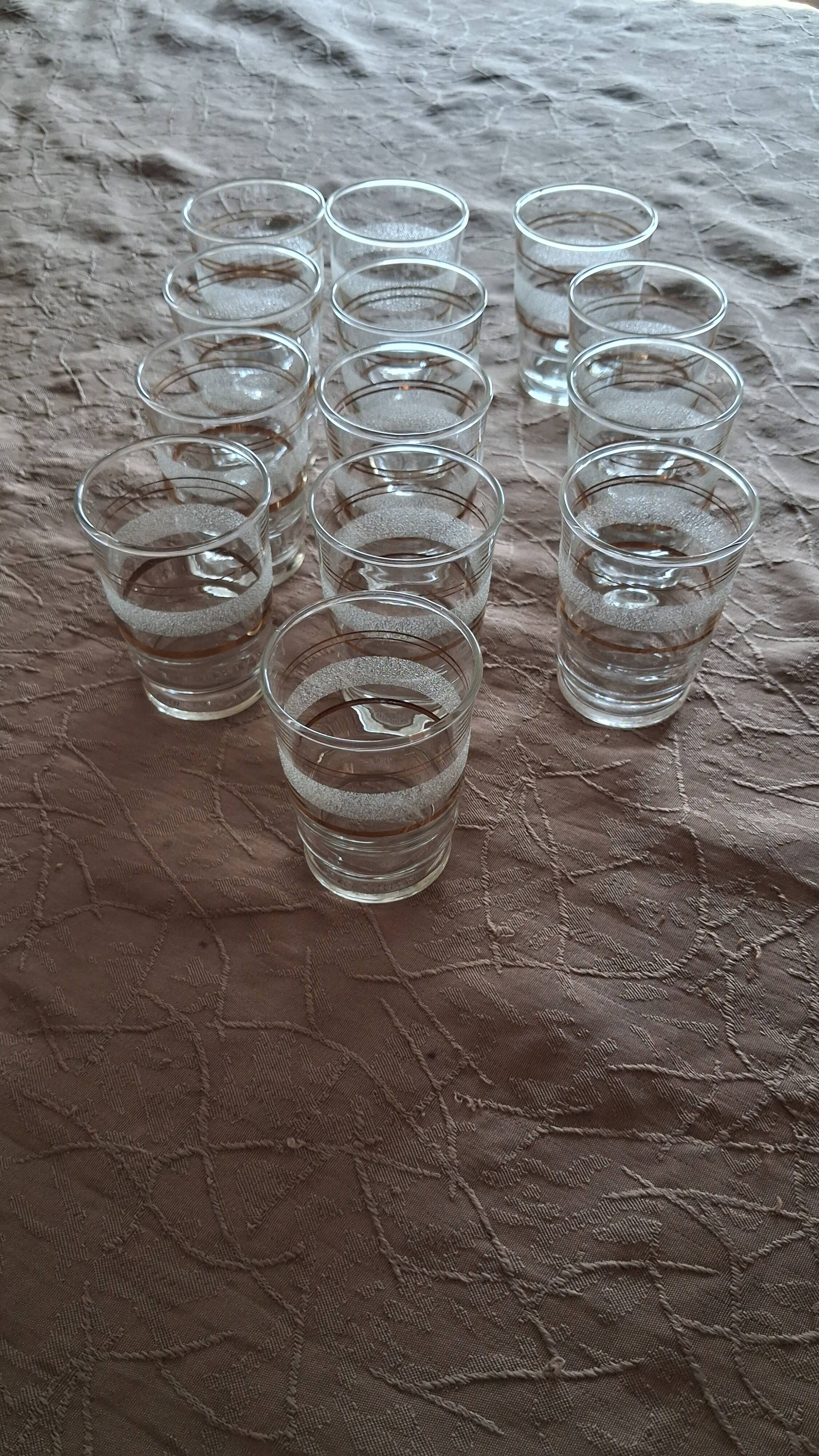 jug and glasses from the 1950s, frosted glasses