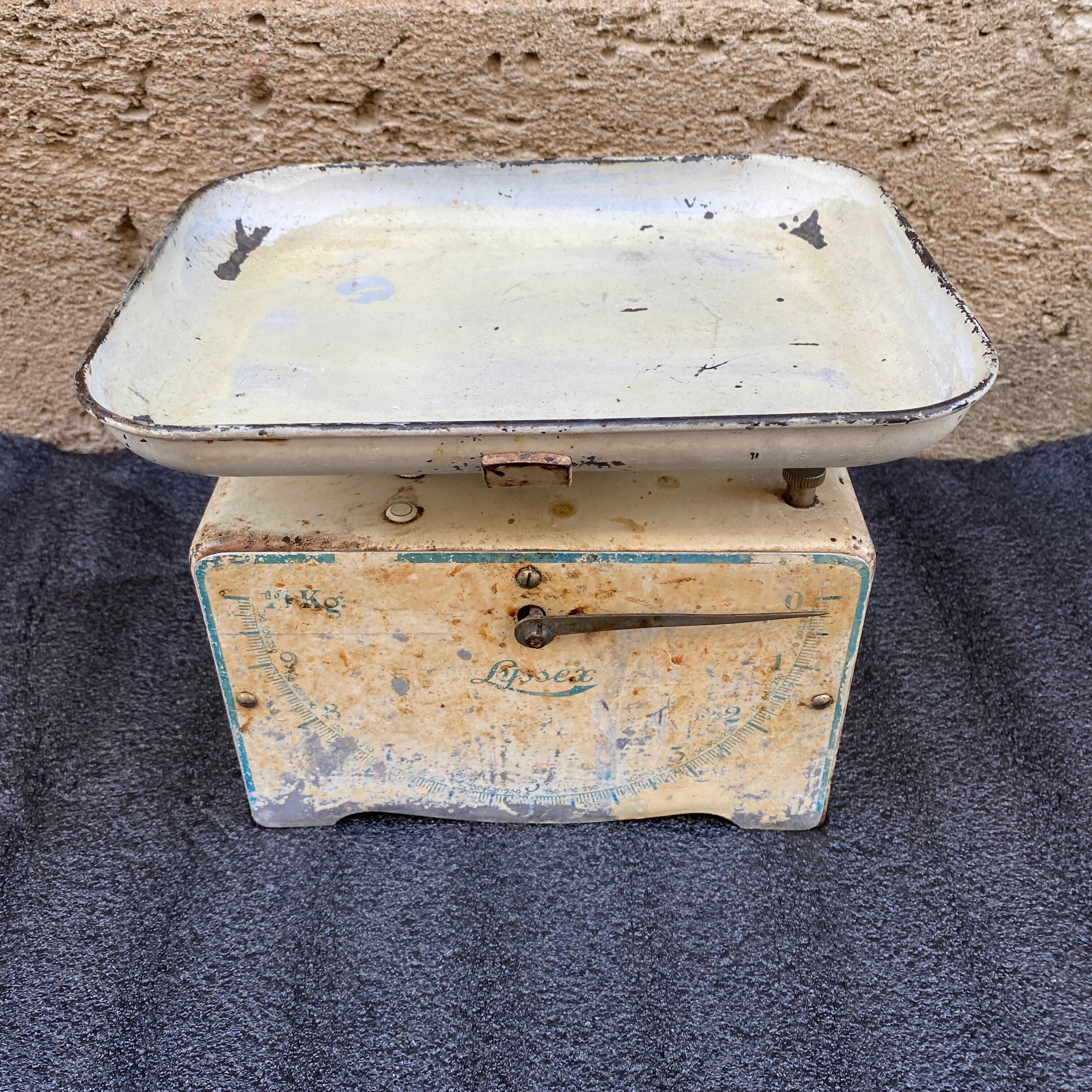 Lyssex household scale