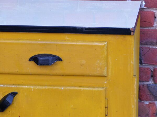 Buffet meuble d'atelier