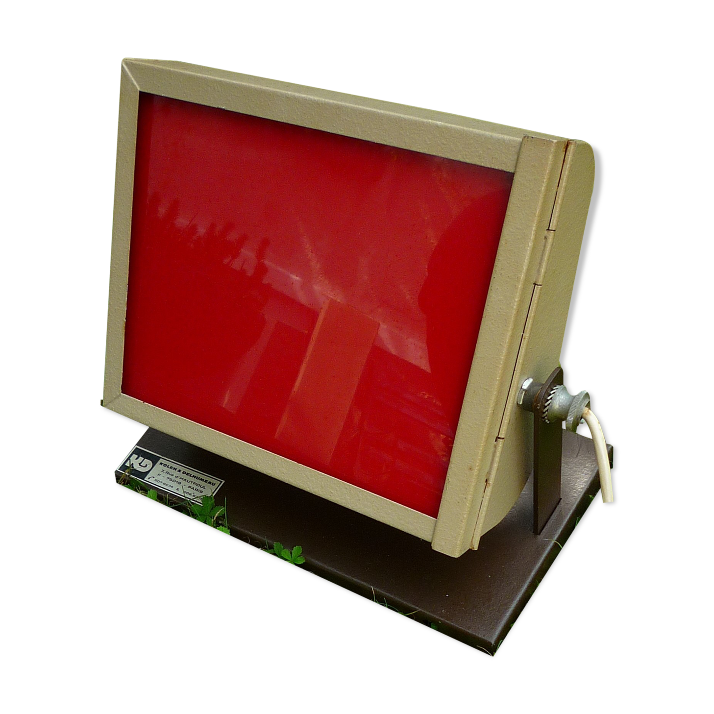 Square red lamp to install, industrial style