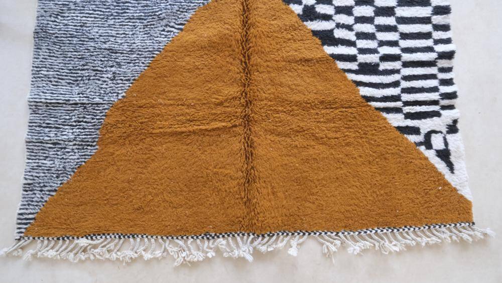 Contemporary Moroccan Rug - 268 x 212 cm