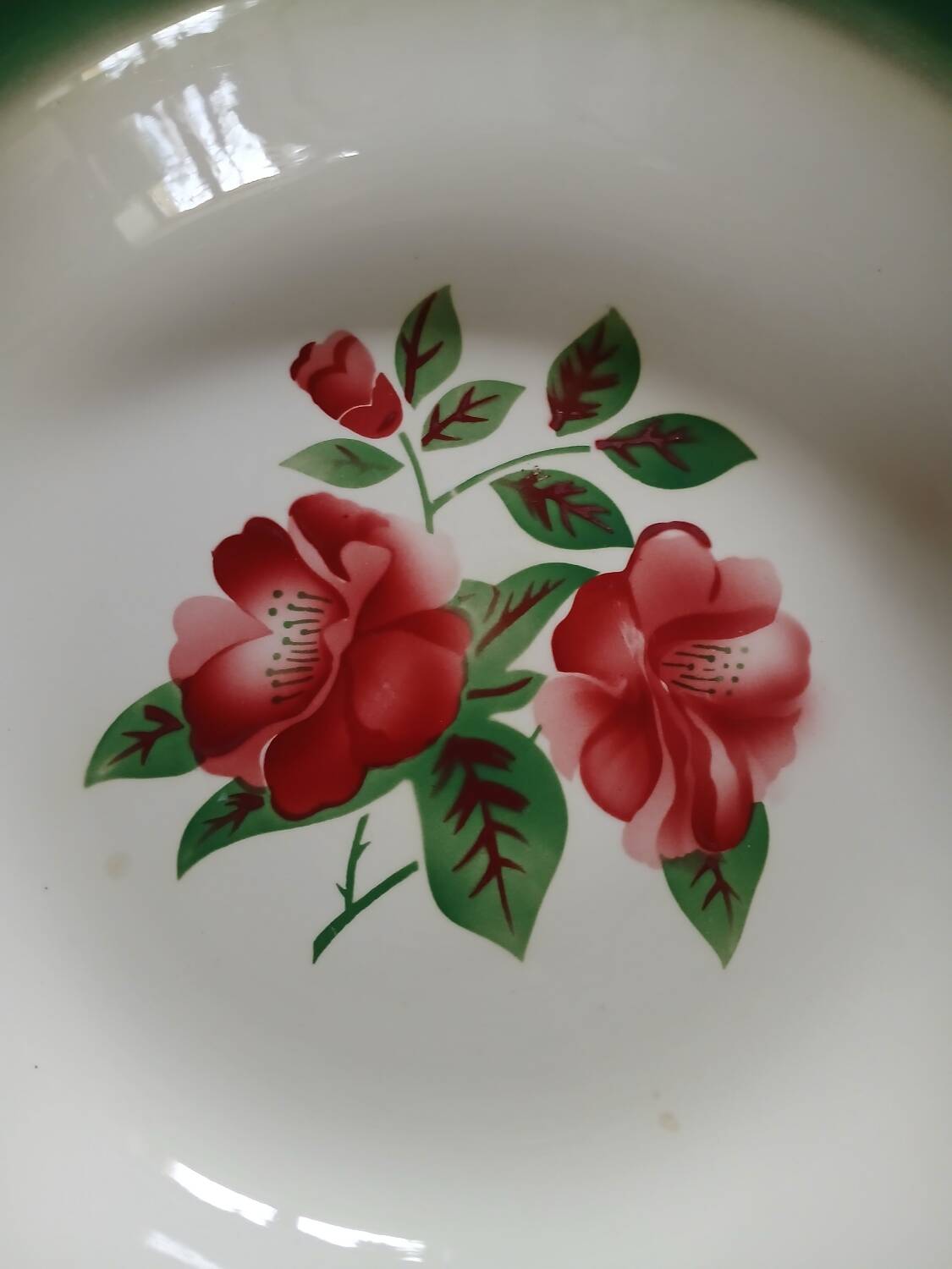 Round dish Digoin and Sarreguemines model "Mireille"