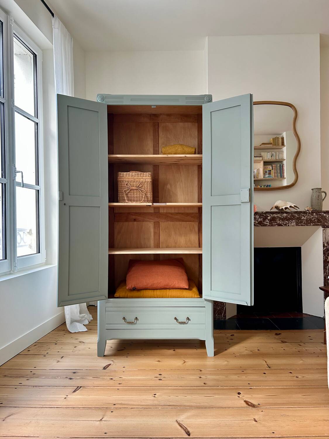 Parisian Wardrobe (renovated)