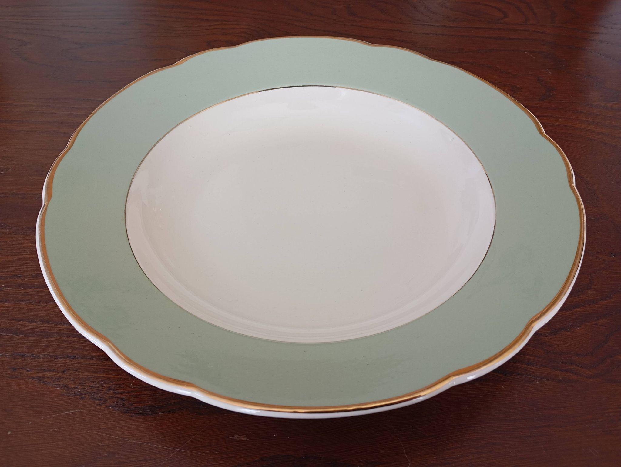 Shallow dish Villeroy & Boch Mettlach celadon and gold