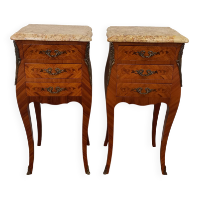 Paire de tables de chevet Louis XV