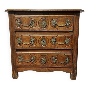 Small Louis XIV period chest of drawers in its original condition.