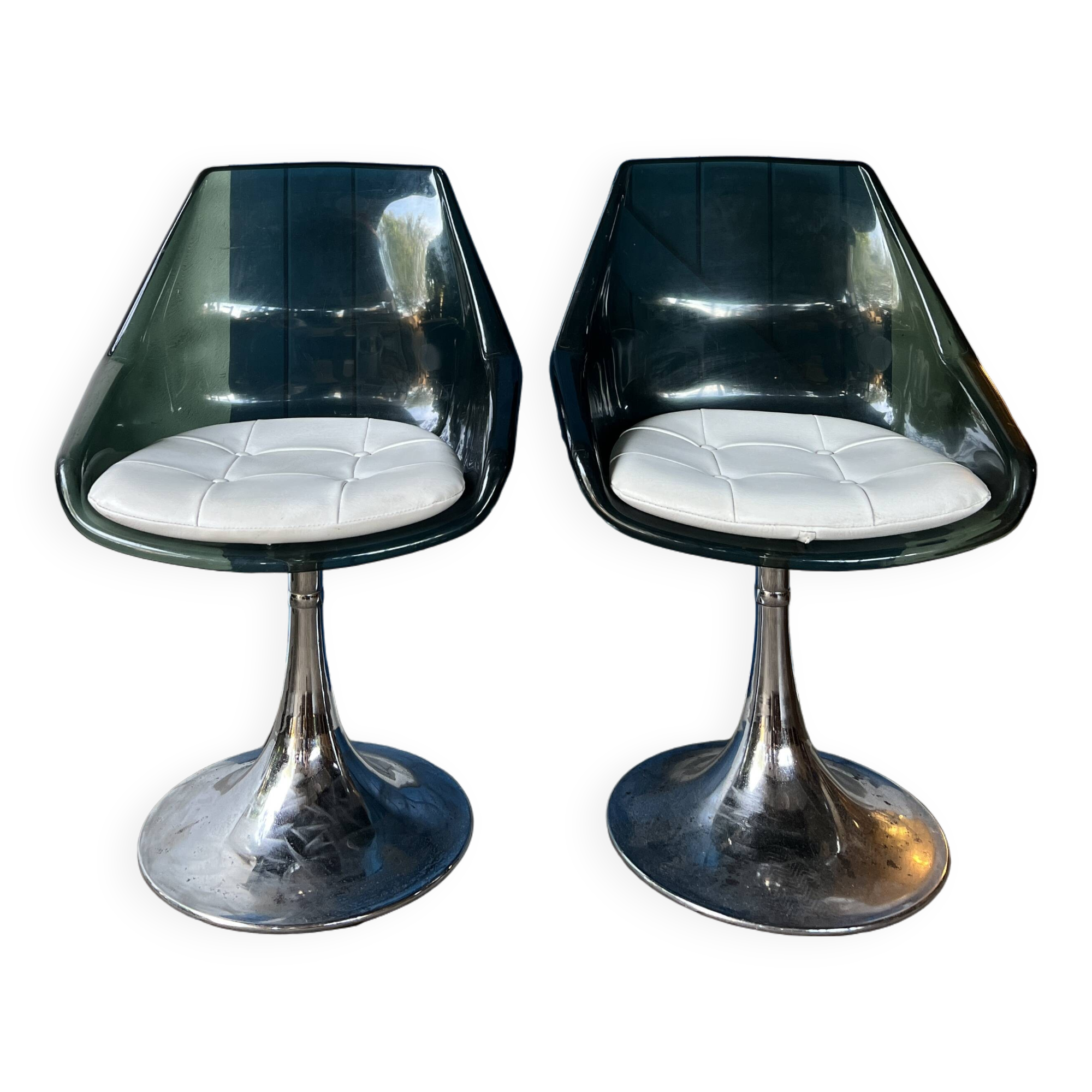 Paire de chaises pieds tulipe