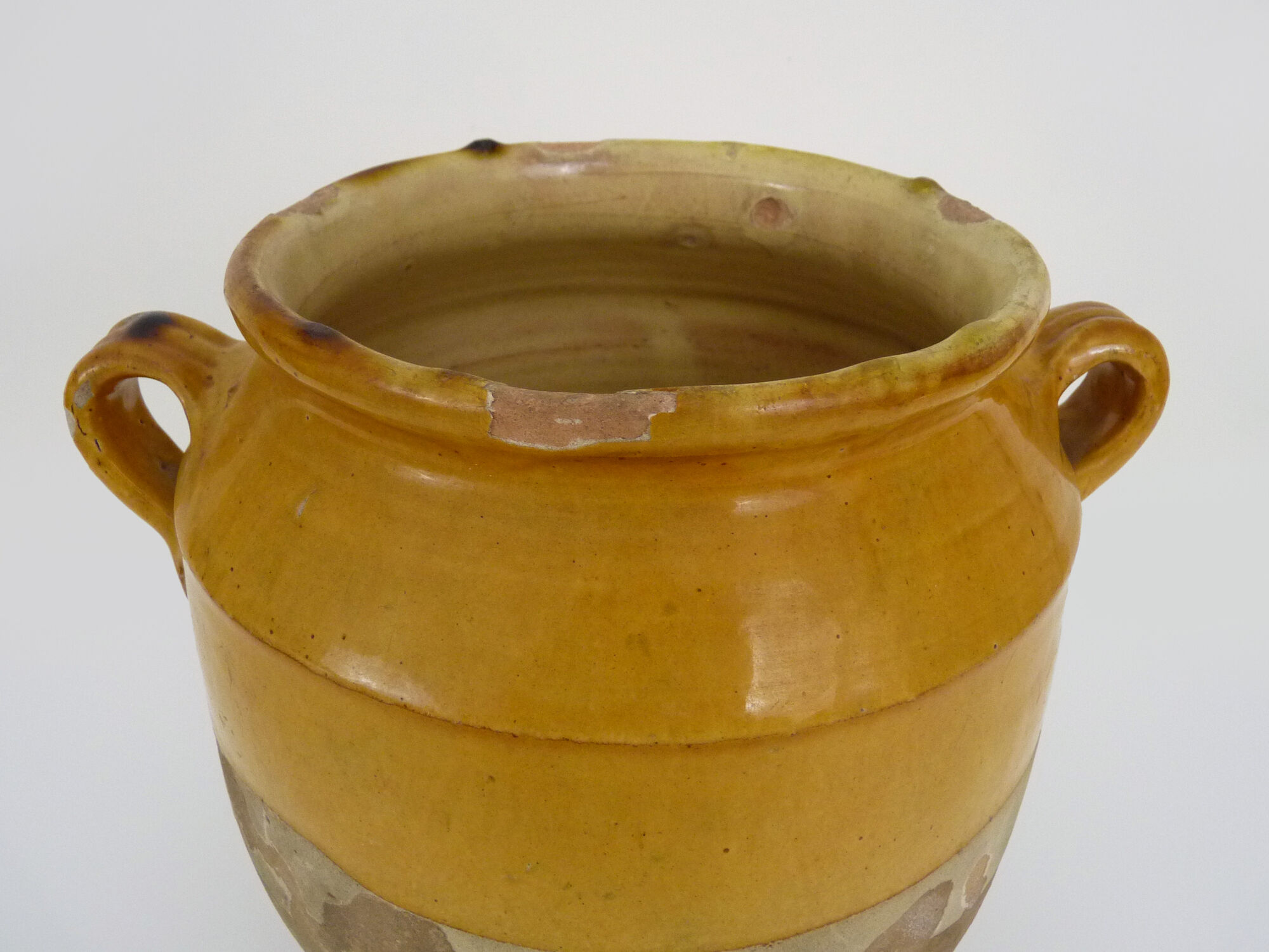 Glazed yellow confit pot, south west of France. Conservation pot. Pyrenees XIXth