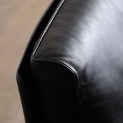 Pair of Dieter Rams Model 620 lounge chairs black leather for Vitsoe 1980s
