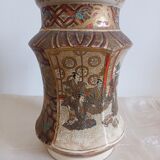 Satsuma eighteenth vase