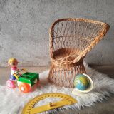 Fauteuil en osier pour enfant style emmanuelle