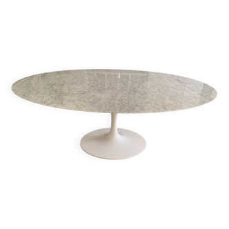 Marble tulip table