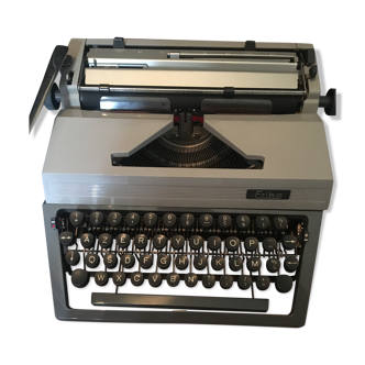 Typewriter erika 40