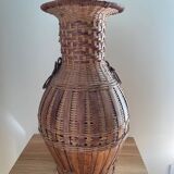 Vase en rotin vintage
