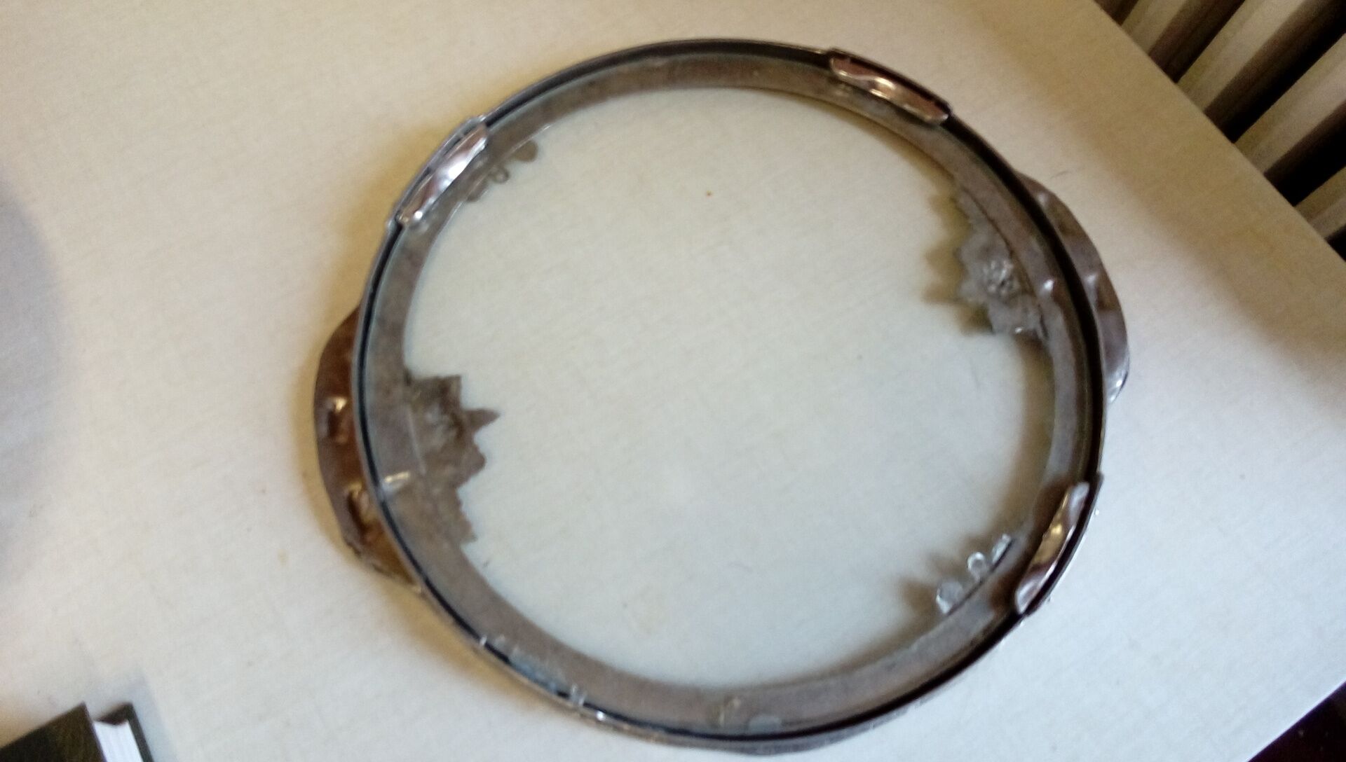 Former top in glass and tin