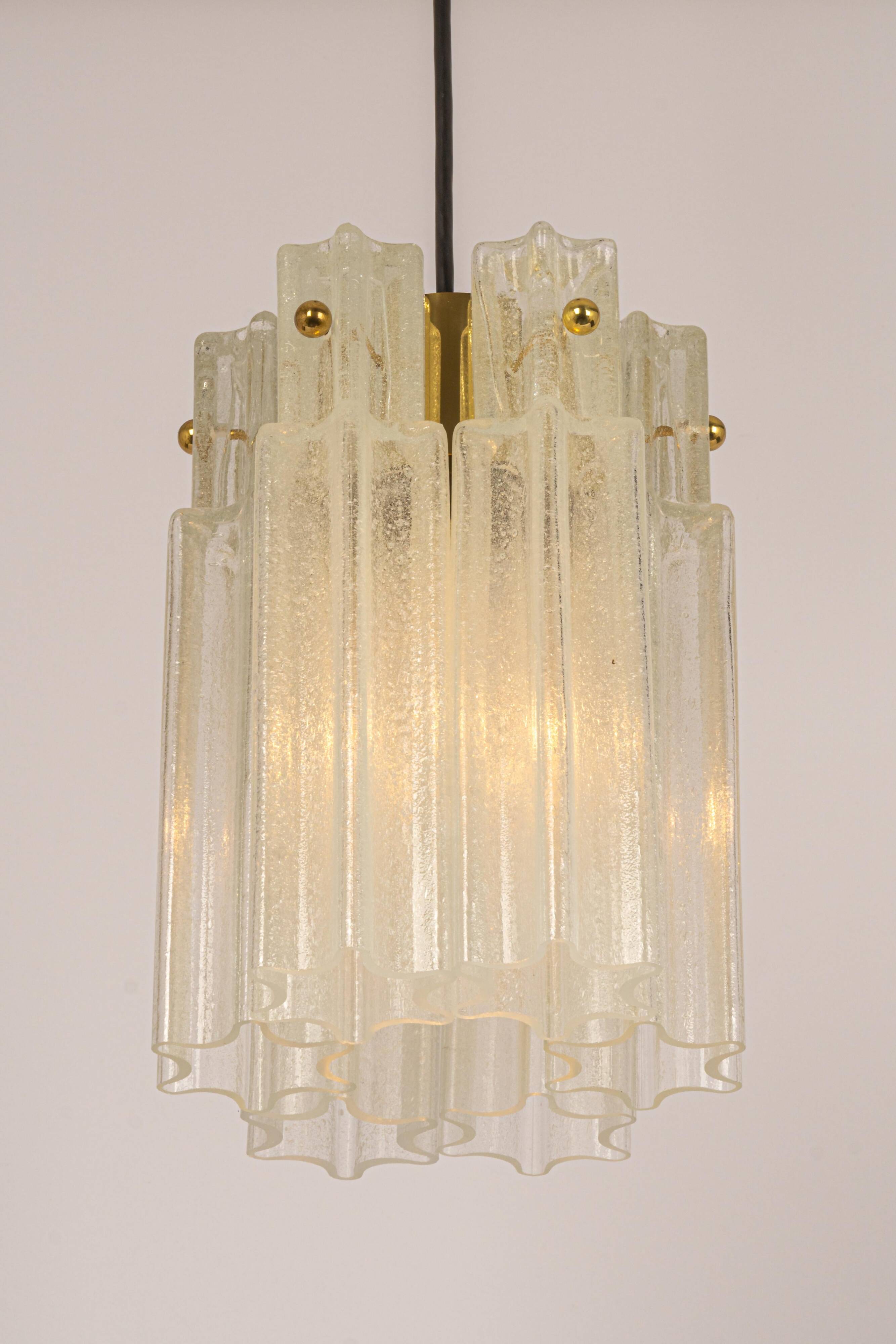 Pendant light with hand-blown glass pieces on a brass base made by Glashütte Limburg.