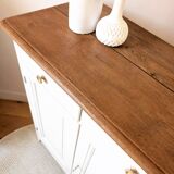 Retro chic Parisian buffet