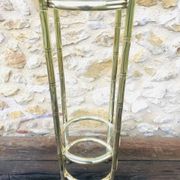 Vintage faux bamboo pedestal table in brass with 2 glass shelves