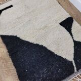 Handmade moroccan berber rug 140 x 90 cm
