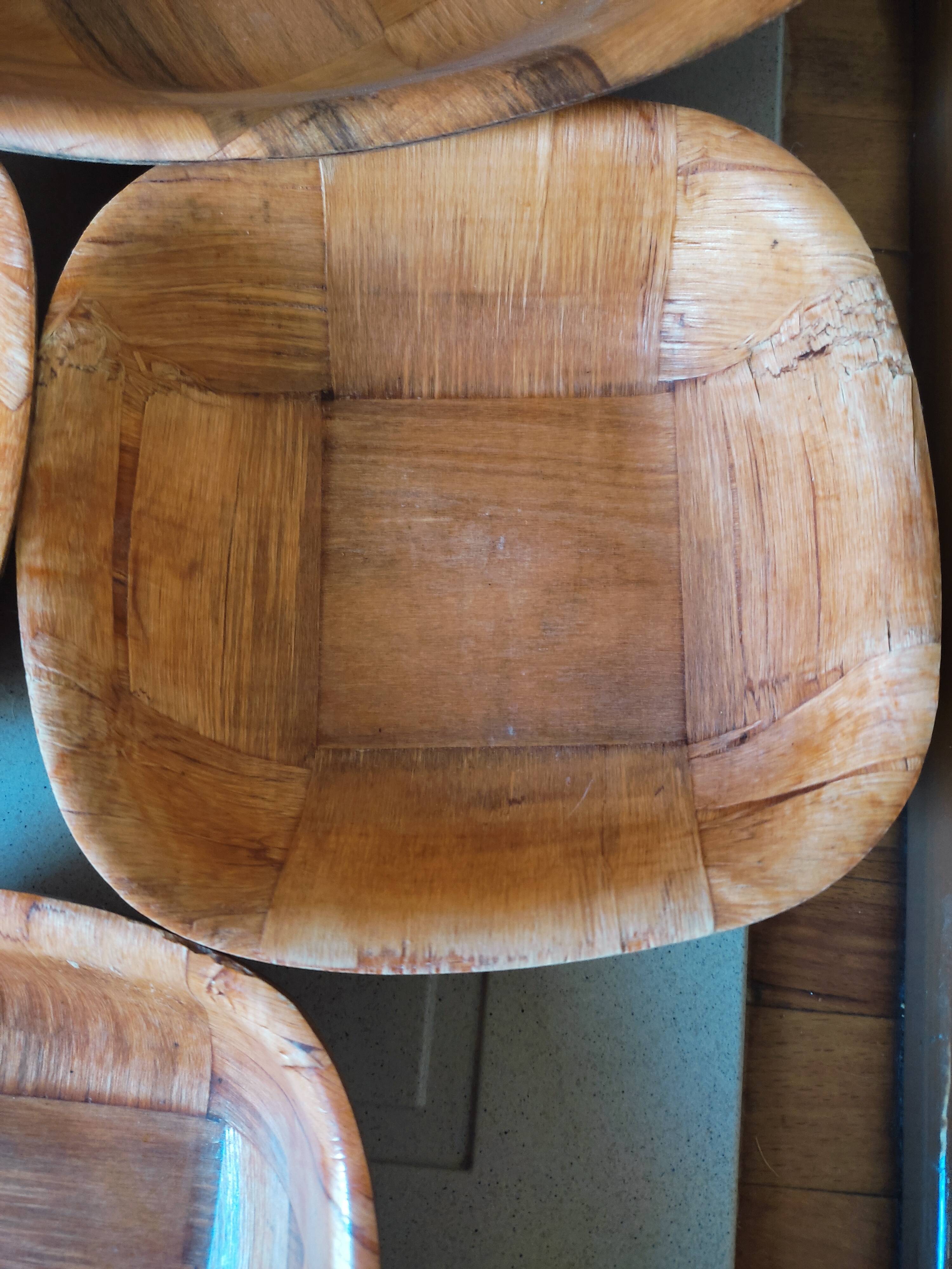 5 dishes in pressed laminated wood