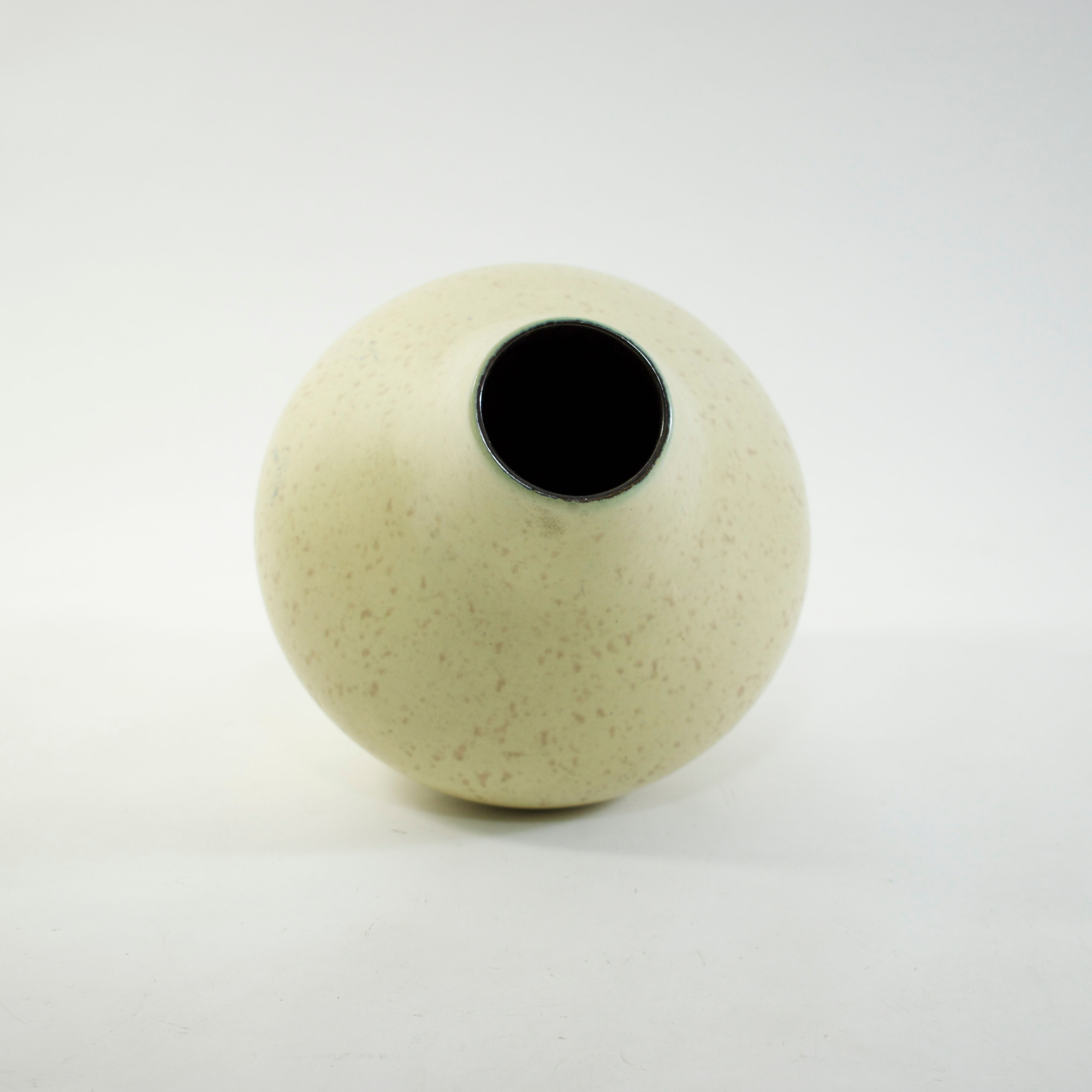 Design yellow ceramic vase, vintage 1960