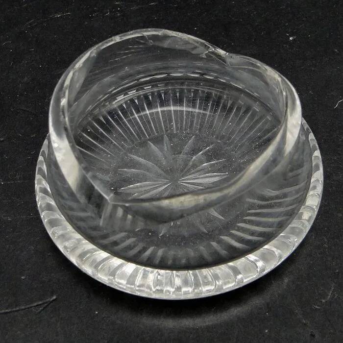 F8t crystal salt shaker art deco