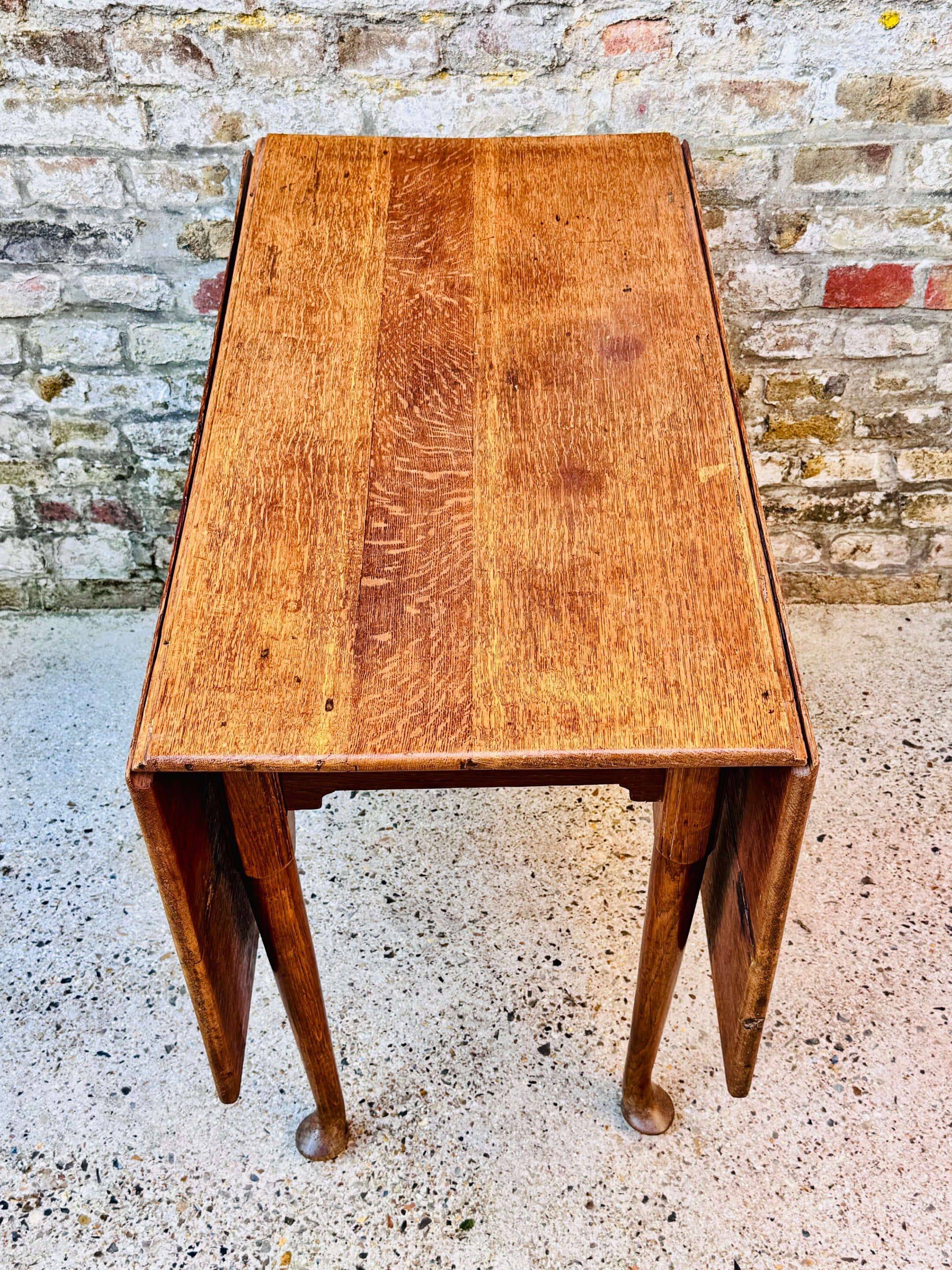 1900 George III solid oak table