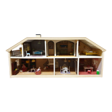 LUNDBY DOLLHOUSE