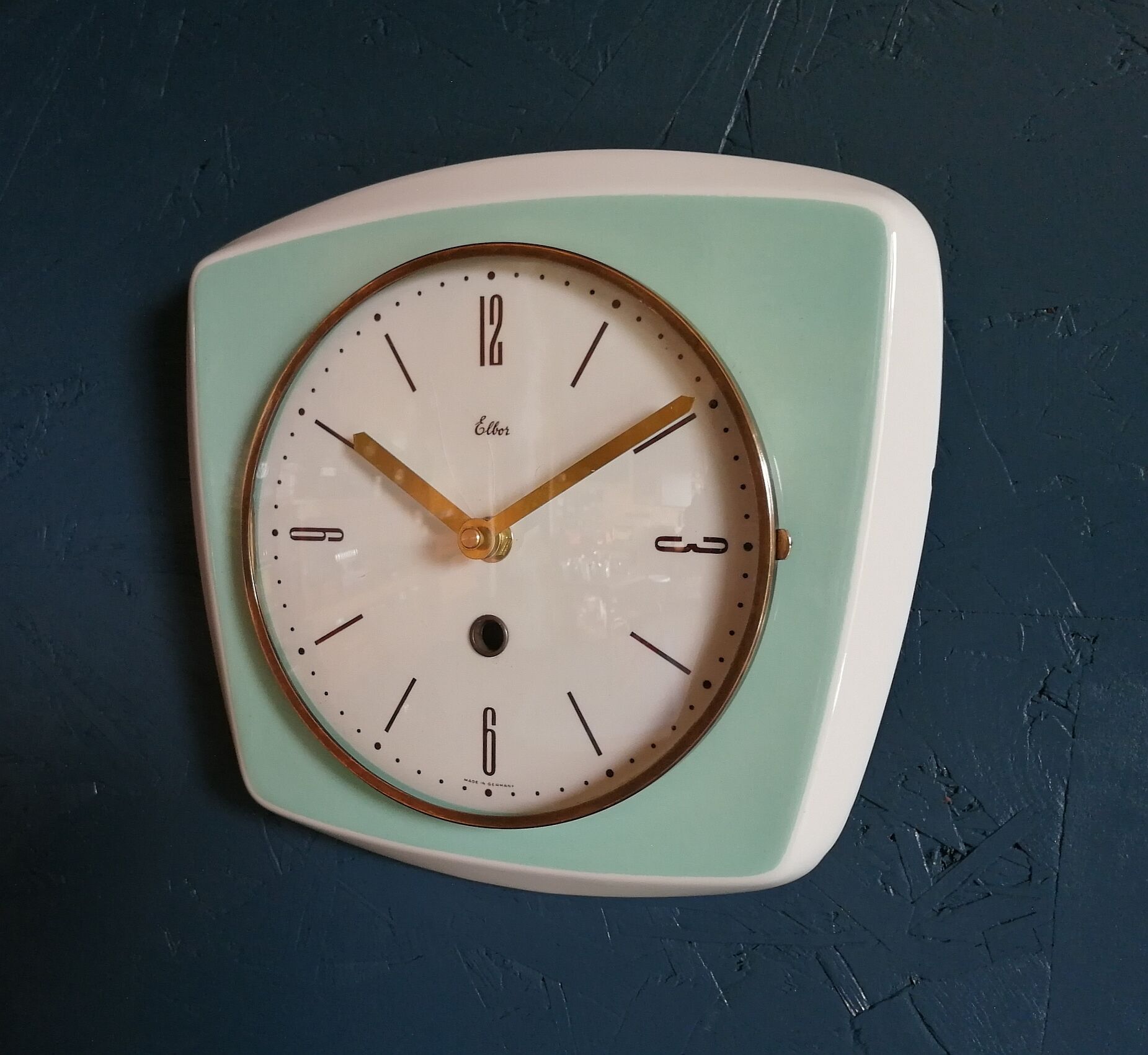 Vintage ceramic clock silent wall clock "Elbor green celadon"
