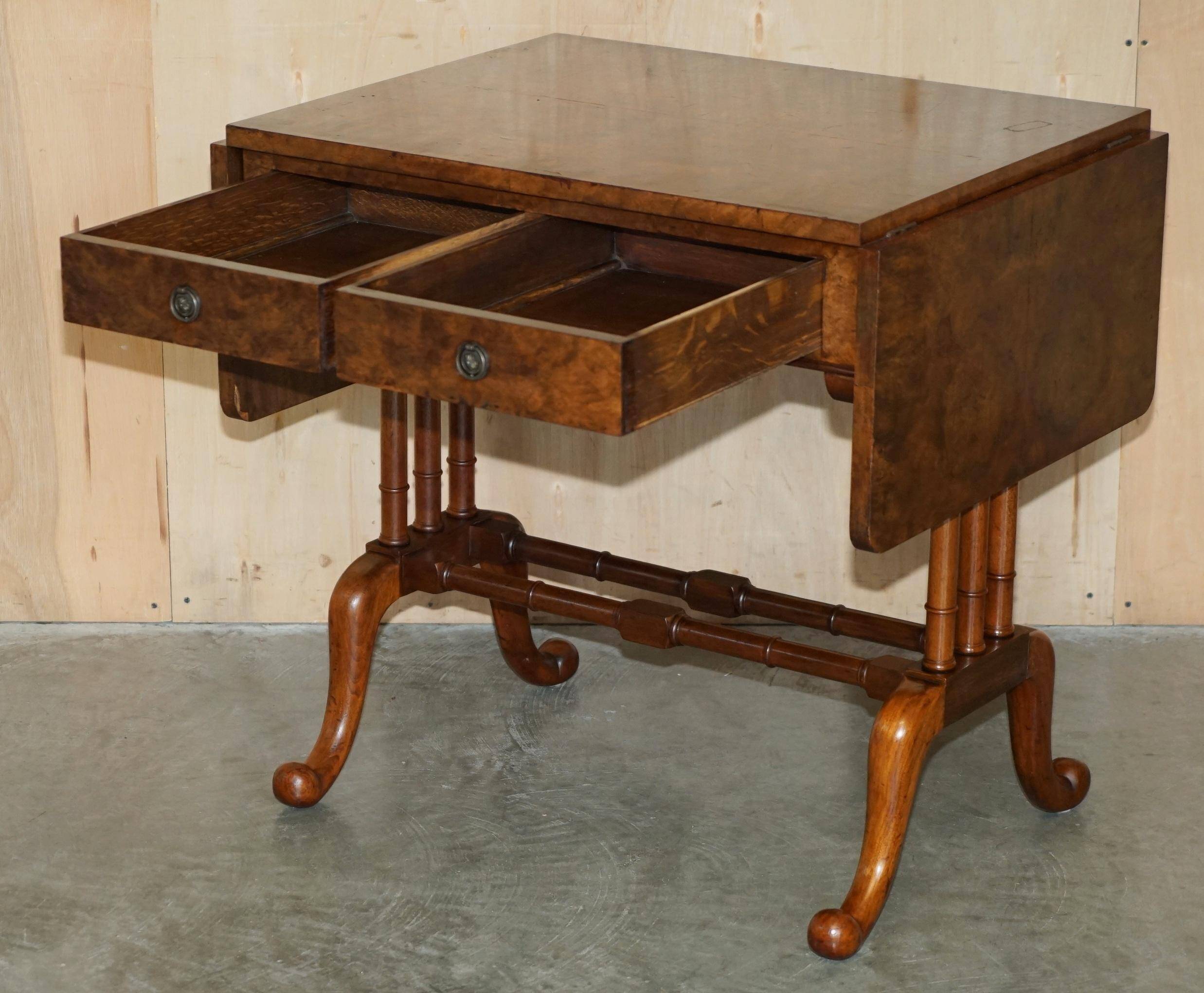Antique extendable coffee table circa 1880 in solid walnut.