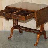 Antique extendable coffee table circa 1880 in solid walnut.