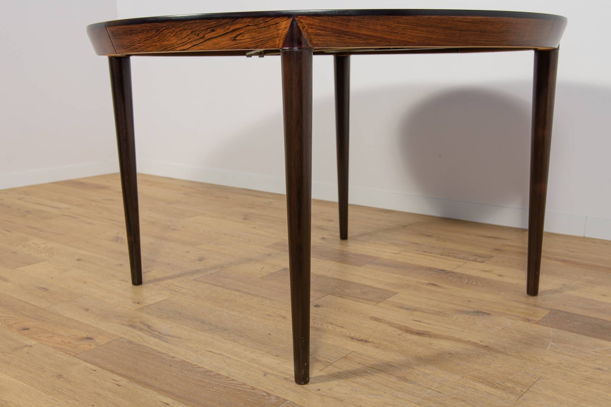 Mid-Century Round Rosewood Dining Table Model 71 by Severin Hansen for Hasl