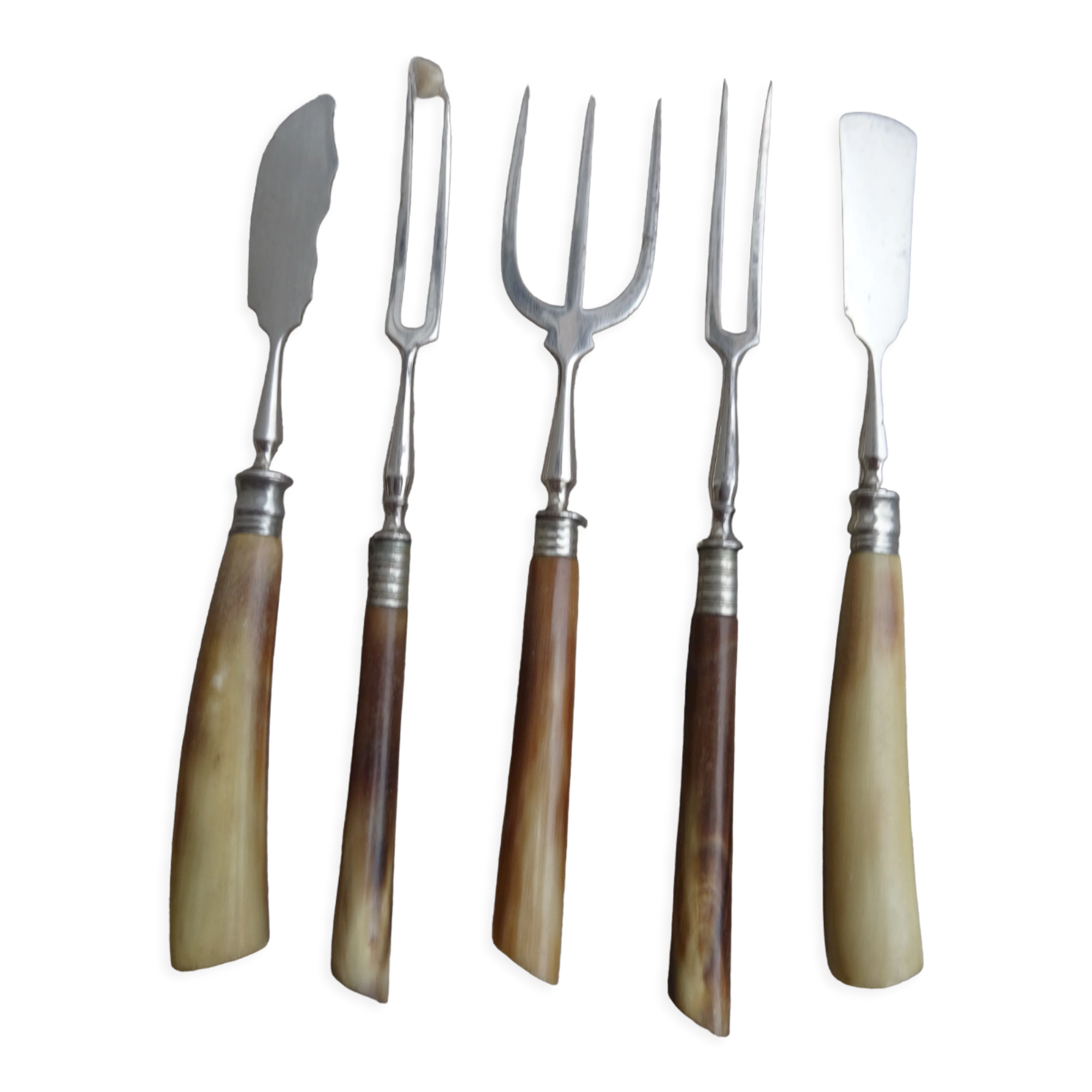 Set of 5 cutlery horn handle