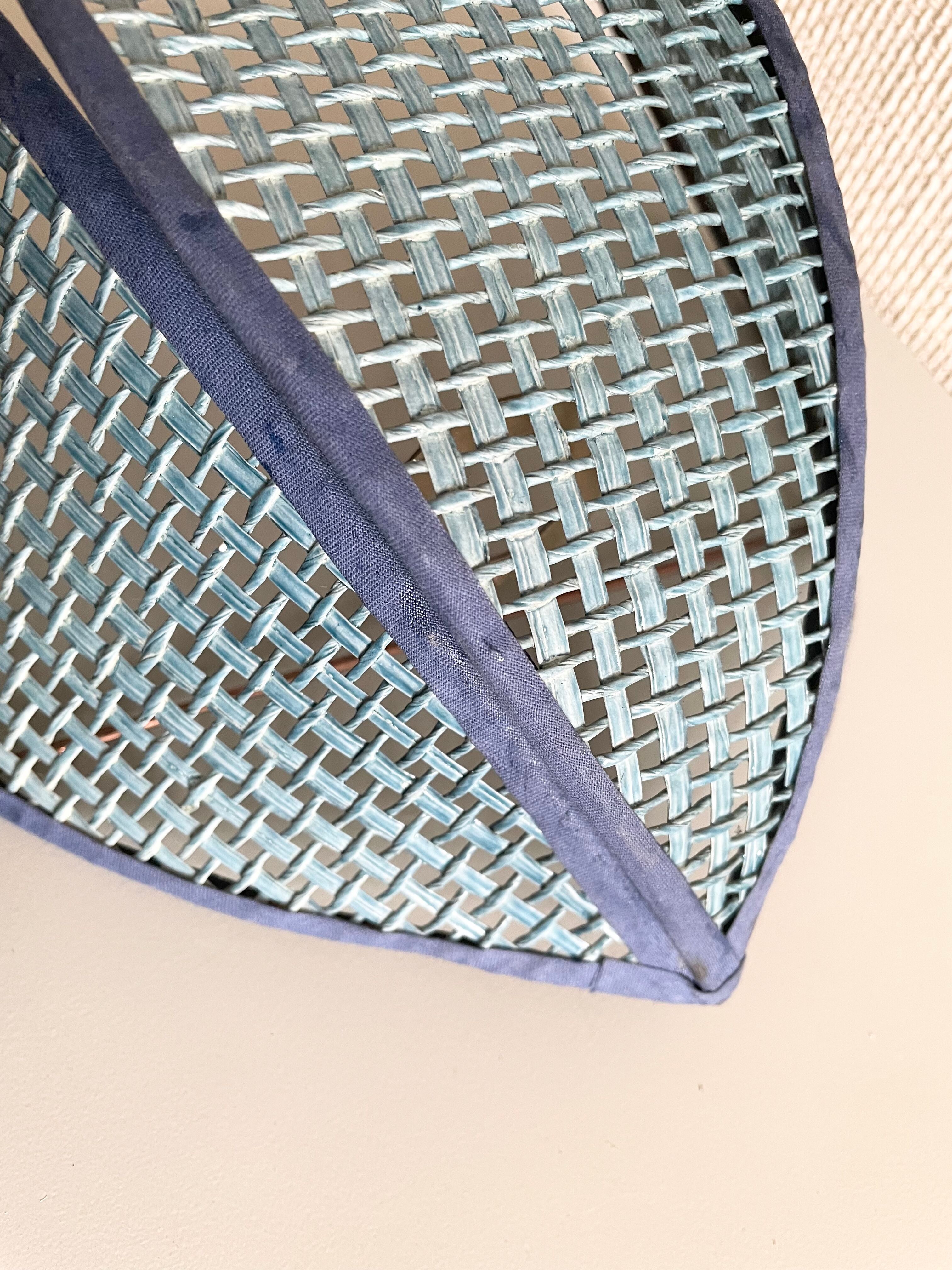 Lotus flower canning wall lamp