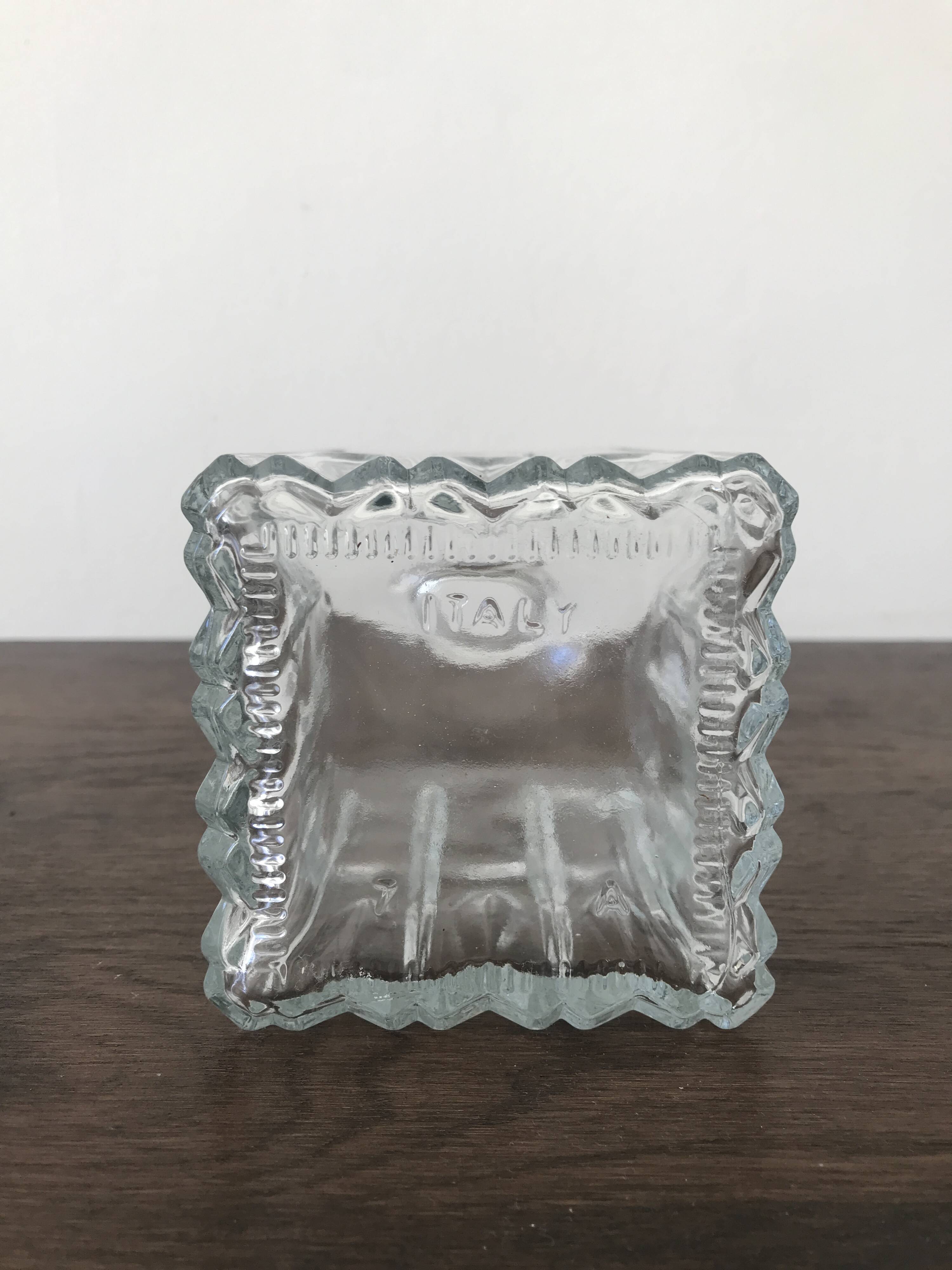 Glass whiskey decanter