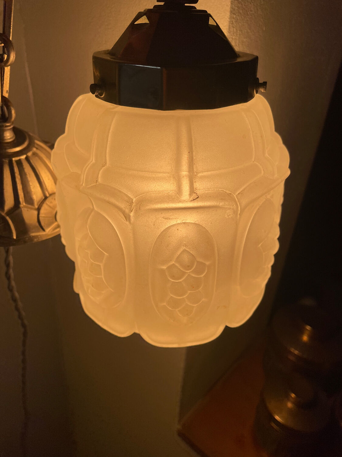 Art Deco frosted glass pendant light