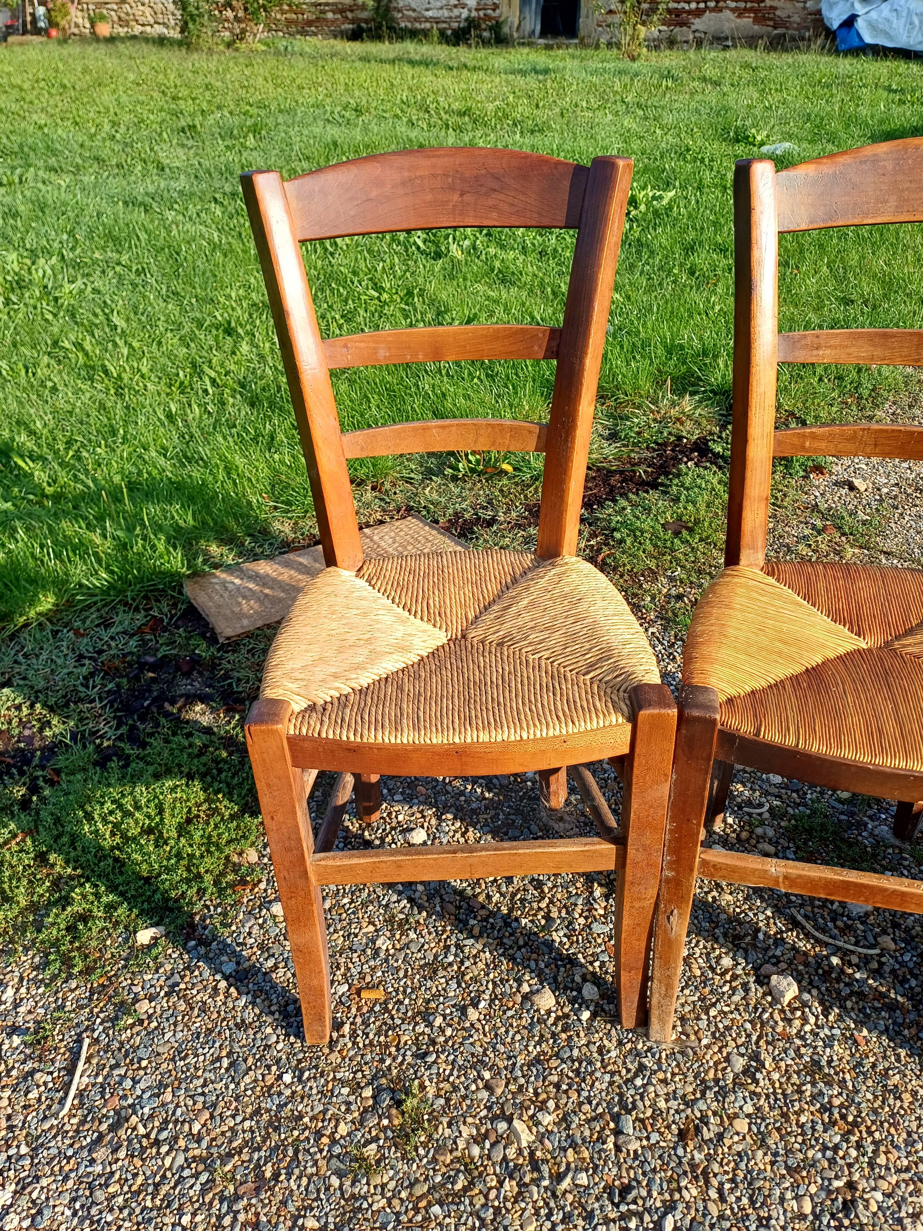 6 old straw chairs