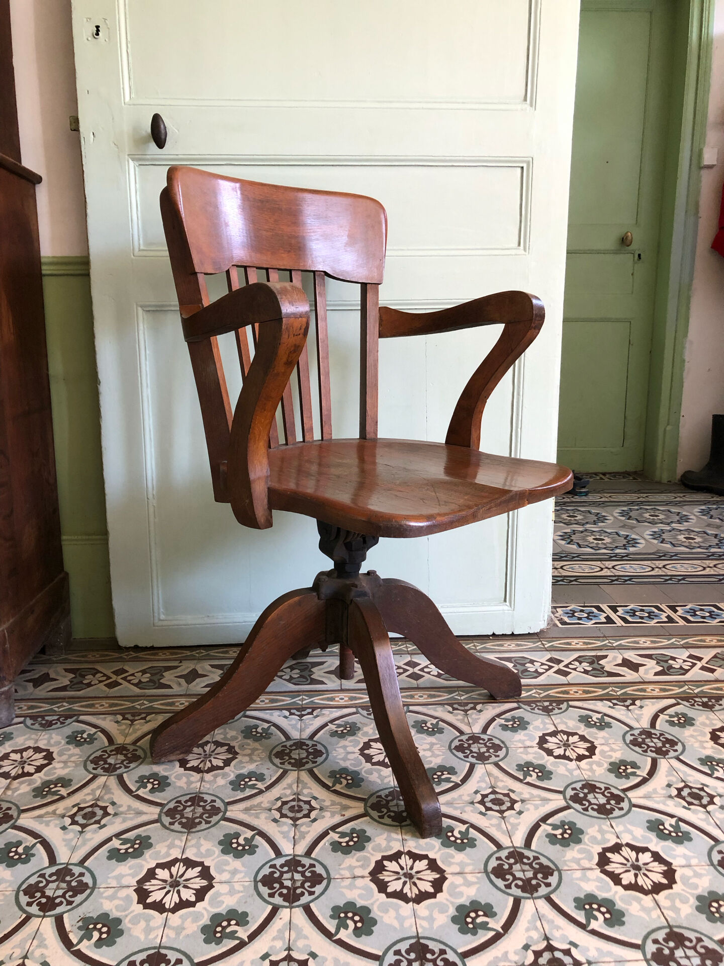 Fauteuil de bureau à balance américain en bois