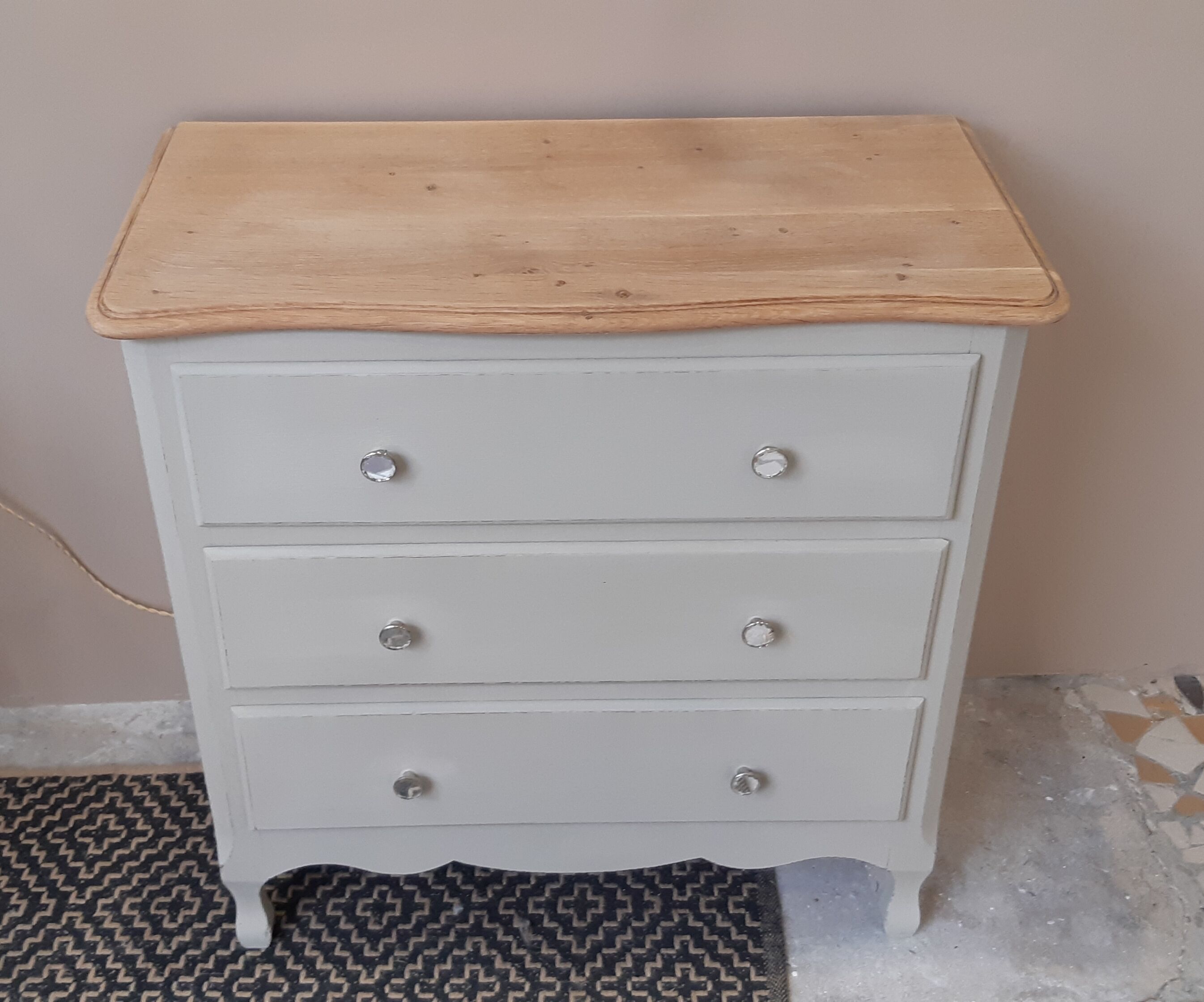 Wood and clay chest of drawers