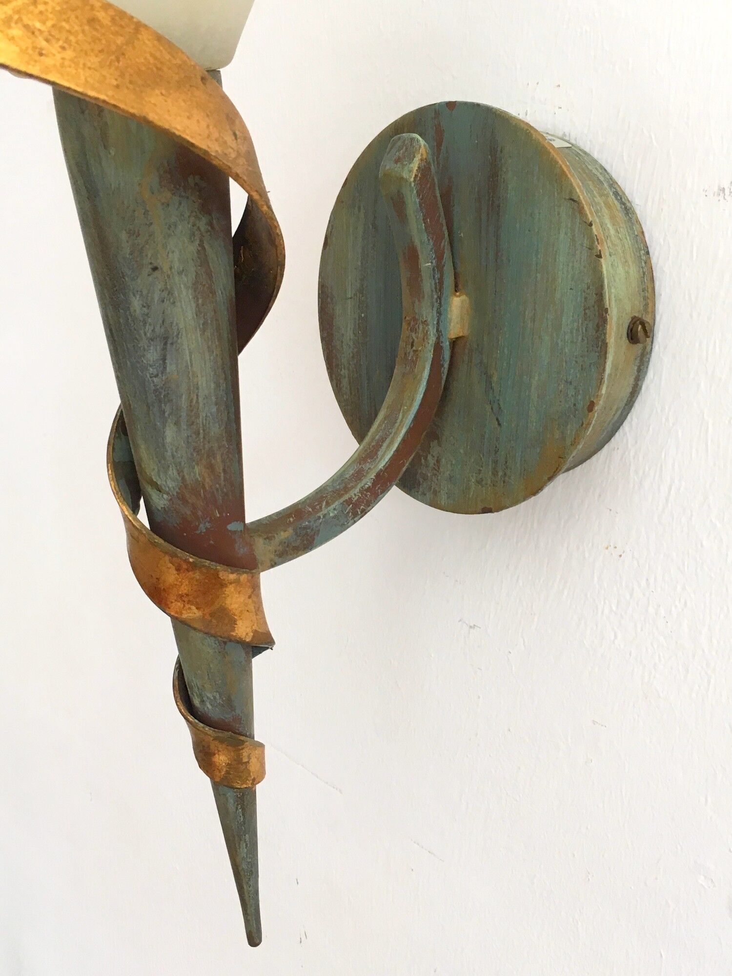 Italian metal and shortbread glass wall lamp