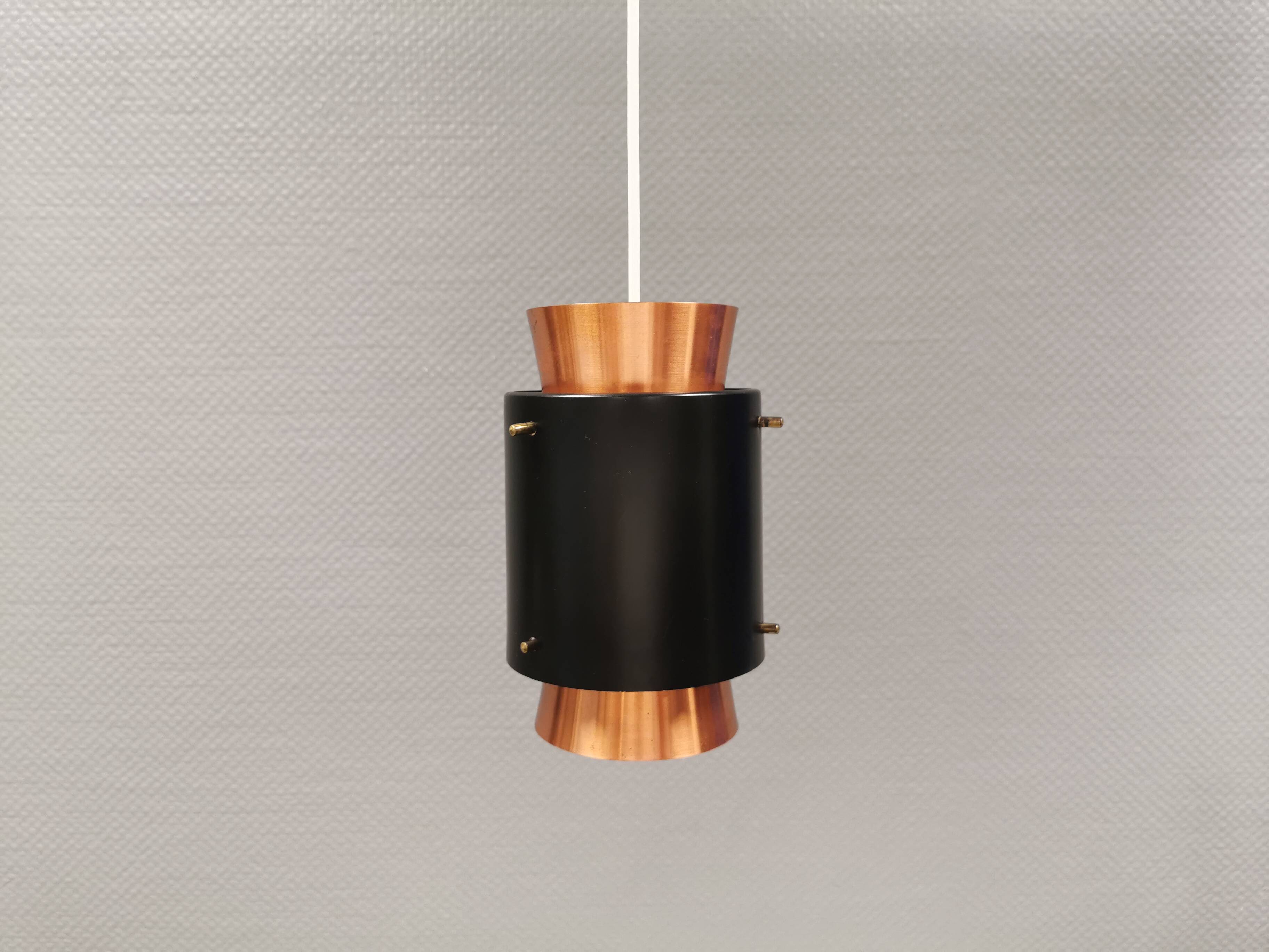 Small Danish hanging lamp from the 1980s in copper colour and black