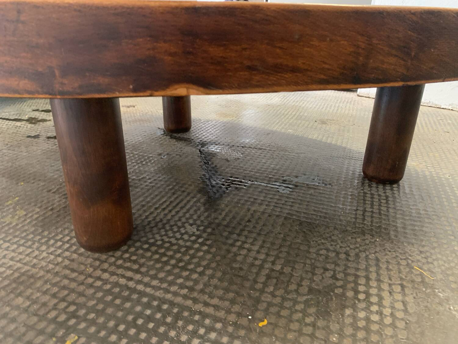 Barrois tripod coffee table