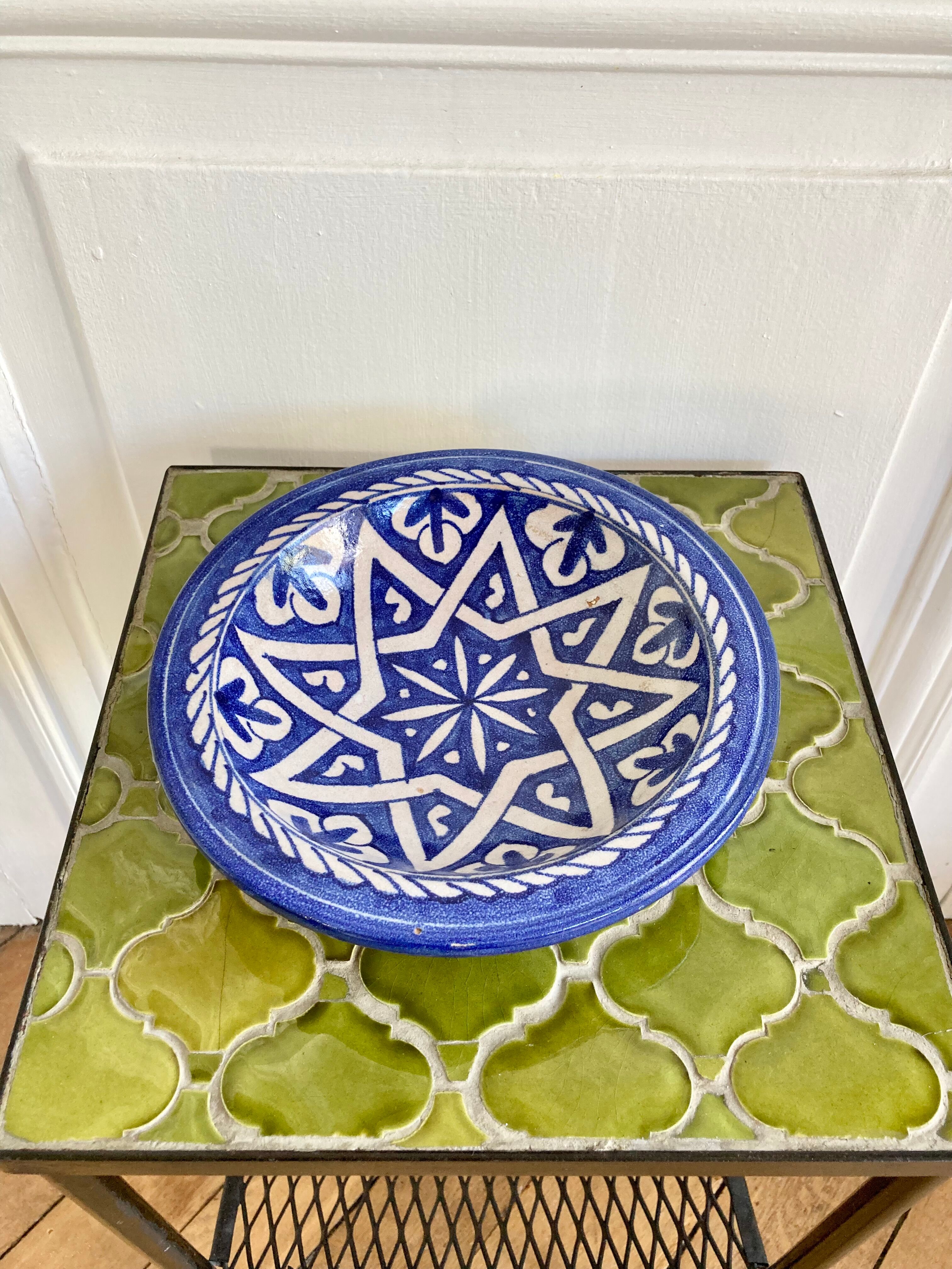 Ceramic cutting pocket tray