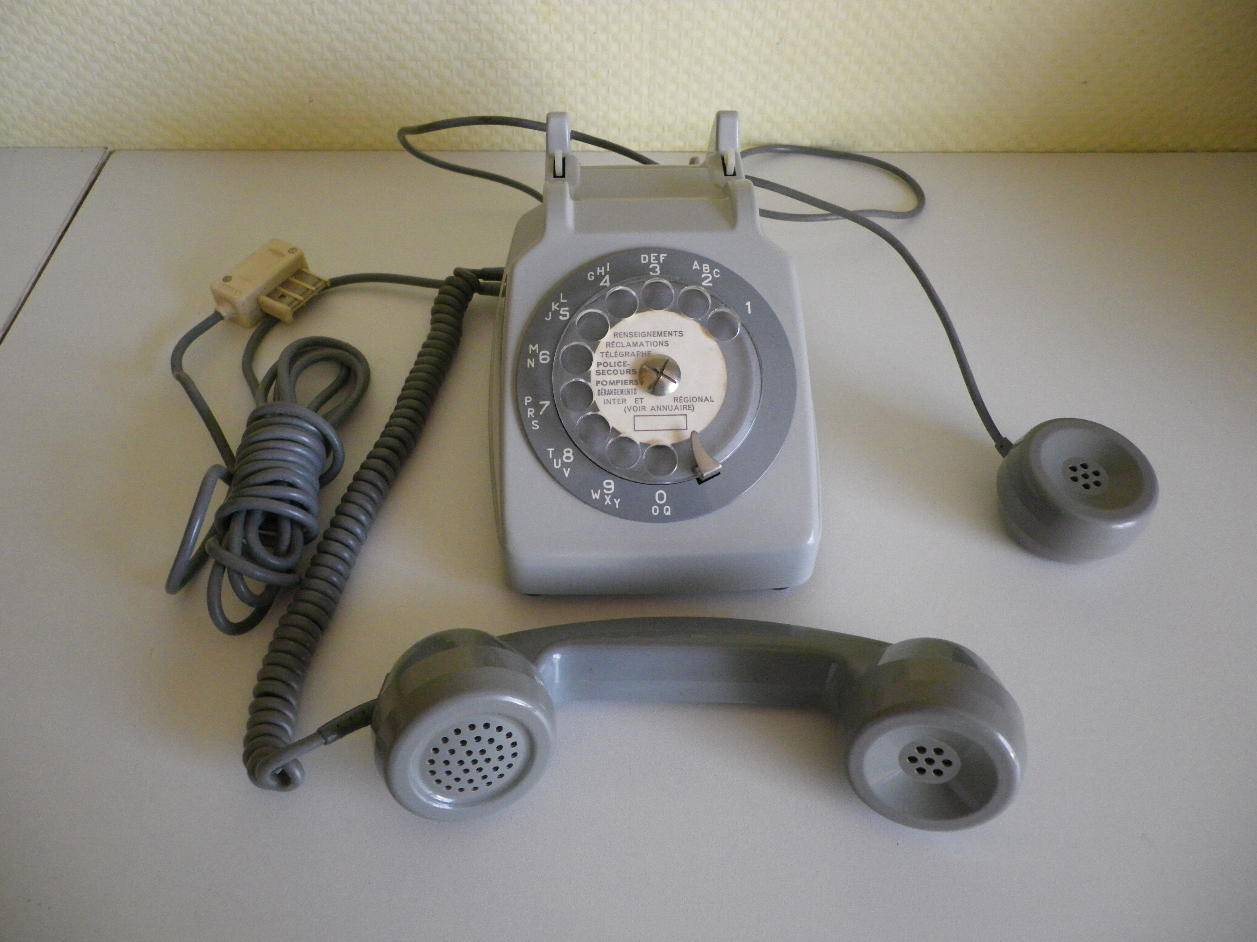 Phone S63 CTD Paris of the 70s, light gray color