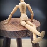 Low stool tripod feet pencil