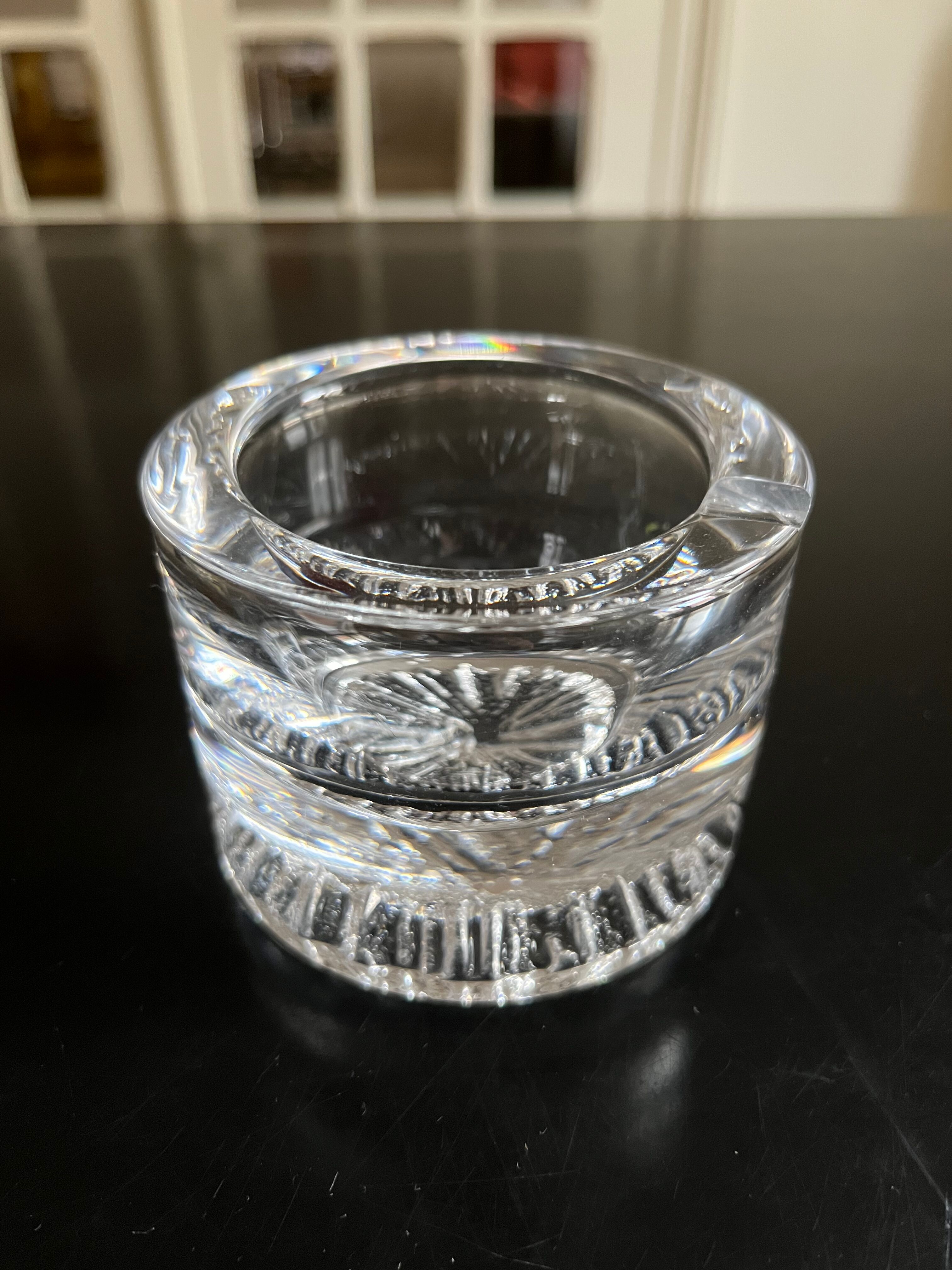 Round ashtray Daum crater model